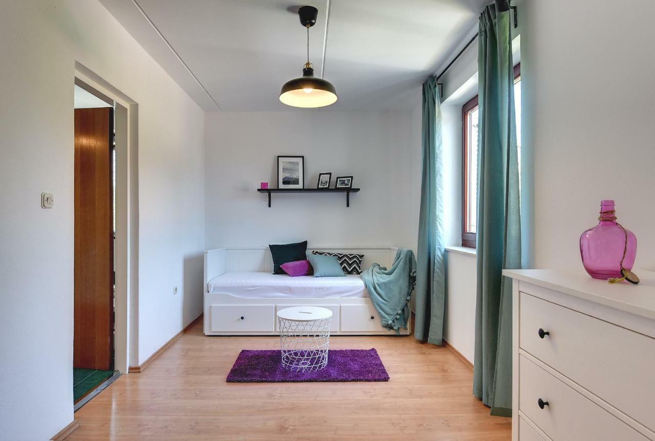 Villa Mutila 메덜린 외부 사진