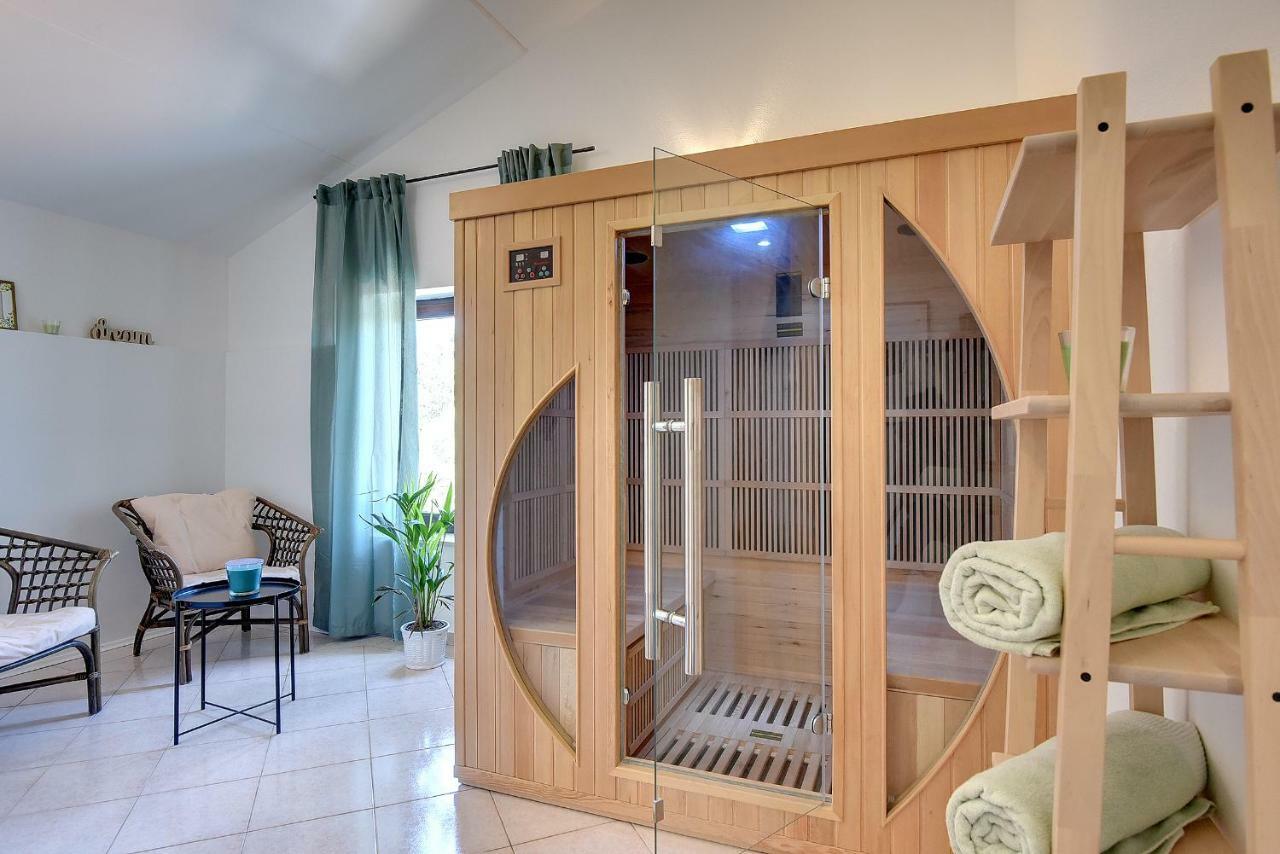 Villa Mutila 메덜린 외부 사진